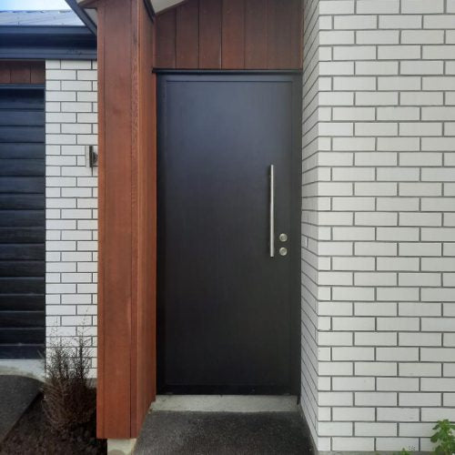 X5 Armoured Door Flush Woodgrain Installed Package