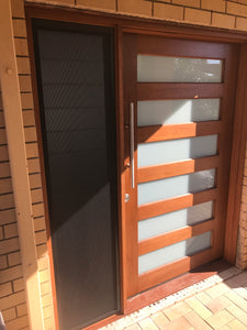Louvred sidelight security screens